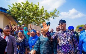 Ogun State Government disburses the second phase of a N1 billion Operational Grant under its OG-Cares scheme, supporting over 2,800 micro and small-scale entrepreneurs. Governor Dapo Abiodun emphasizes the initiative's role in fostering entrepreneurship, innovation, and economic growth. The grant selection process involved community leaders and associations, aiming to help businesses thrive despite global economic challenges.